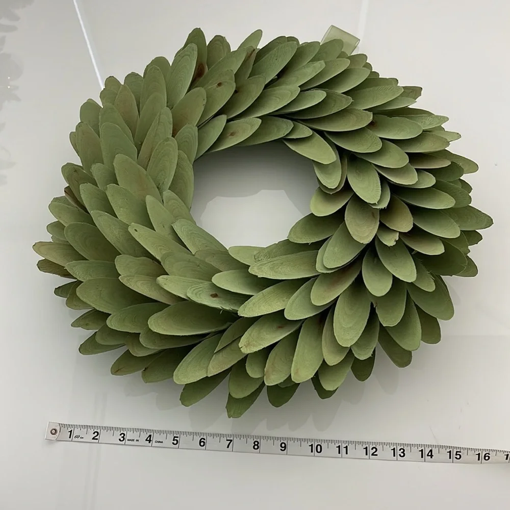 Green Garland 🍃